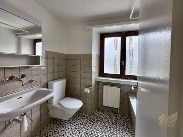 Bad mit WC und Lavabo