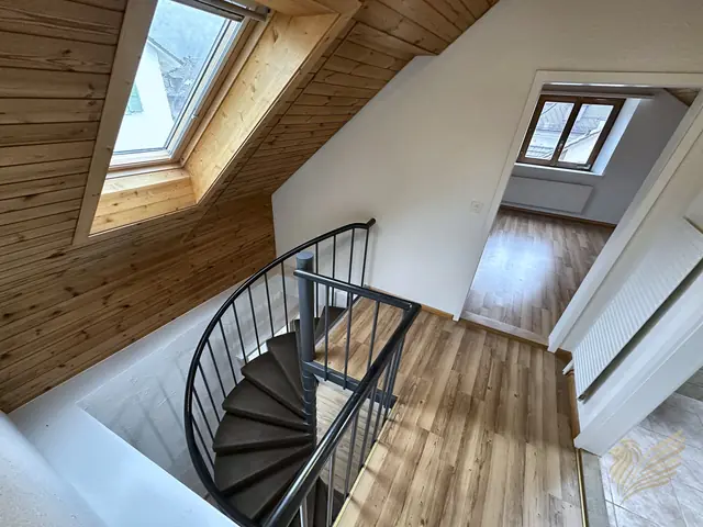 Vorplatz DG mit Wendeltreppe